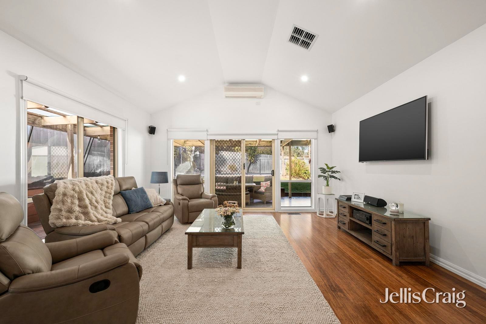 30 Larbert Road, Mooroolbark image 6