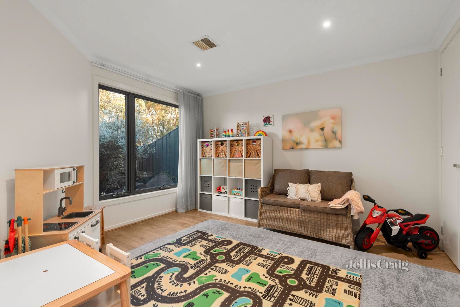 30 Le Grew Street, Croydon image 9