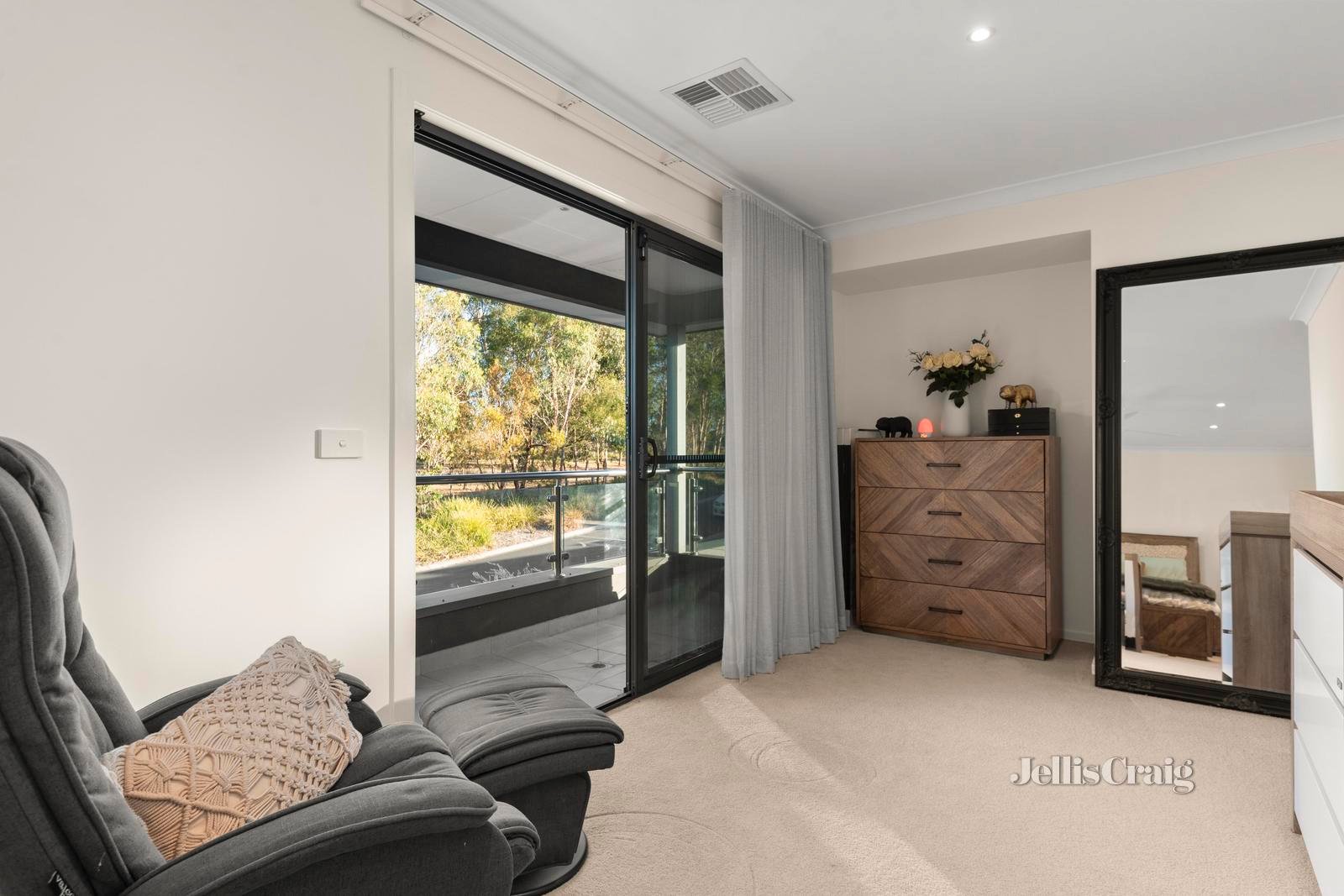 30 Le Grew Street, Croydon image 10