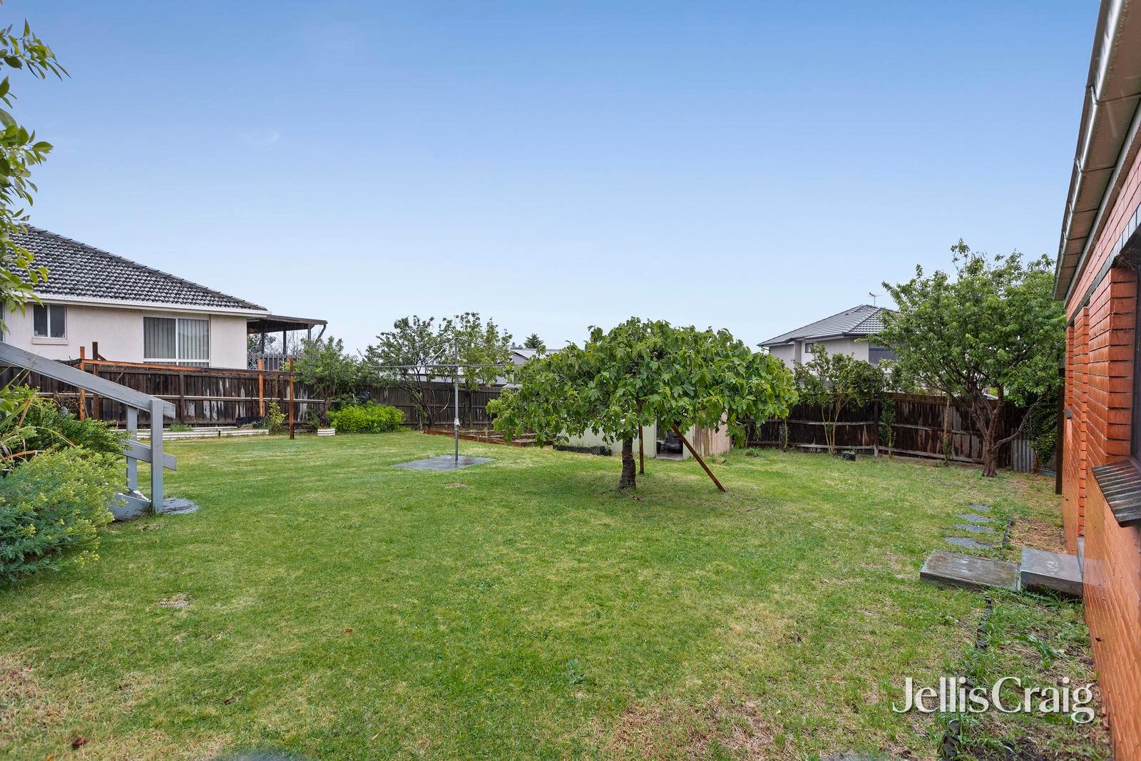 30 Leeds Street, Doncaster East image 11