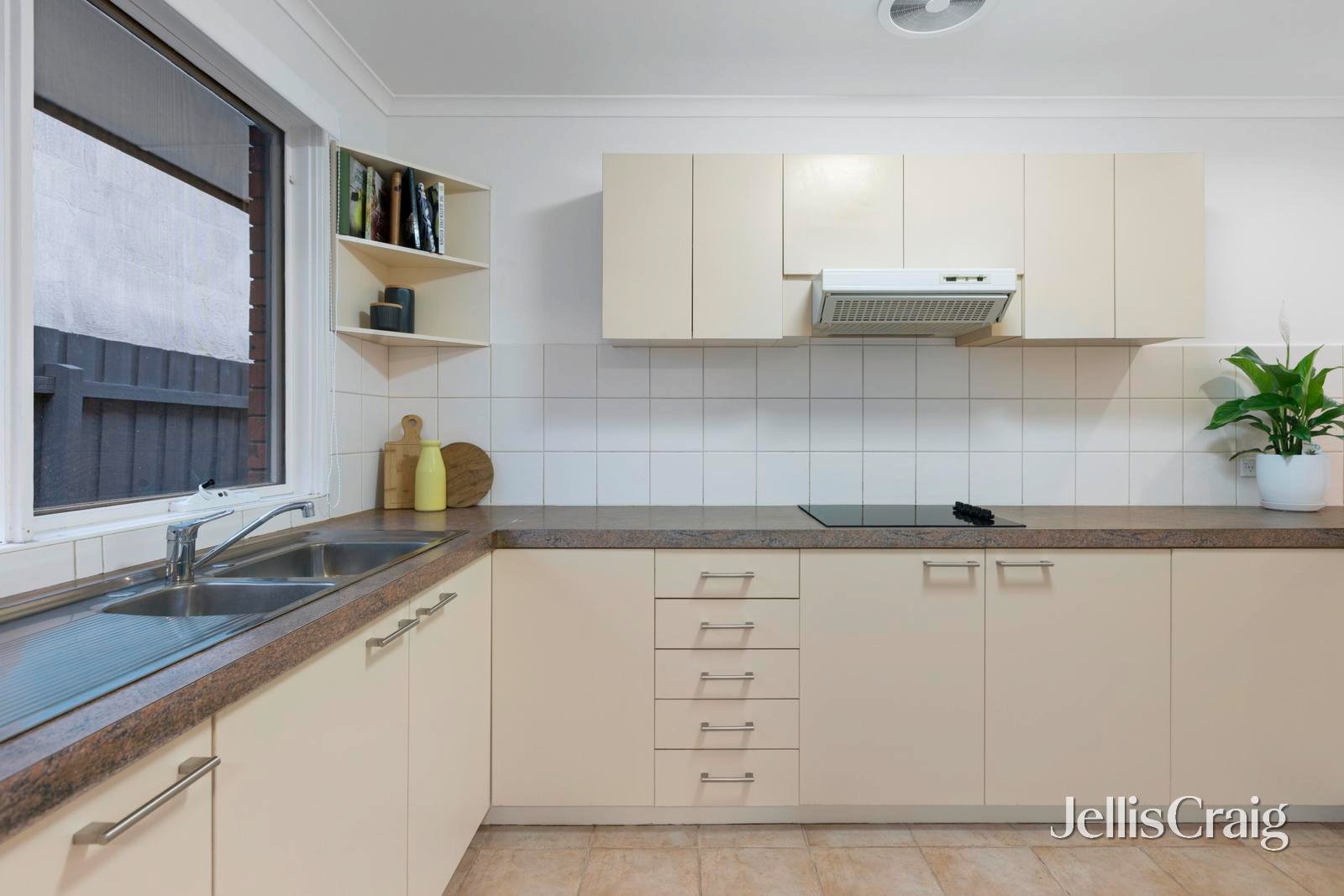 30 Leslie Street, Elsternwick image 7