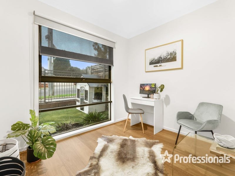 30 Lewis Road, Wantirna South image 4