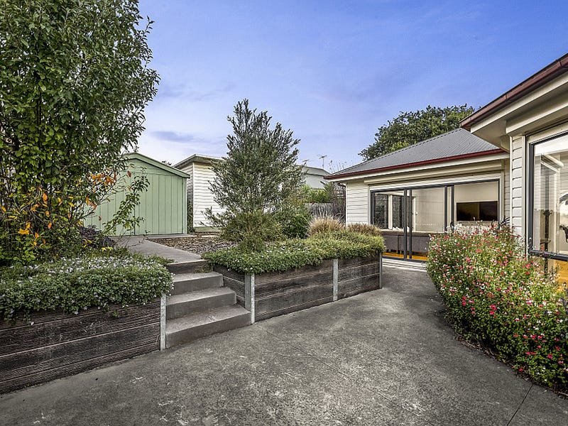 Property Gallery Thumbnail 6