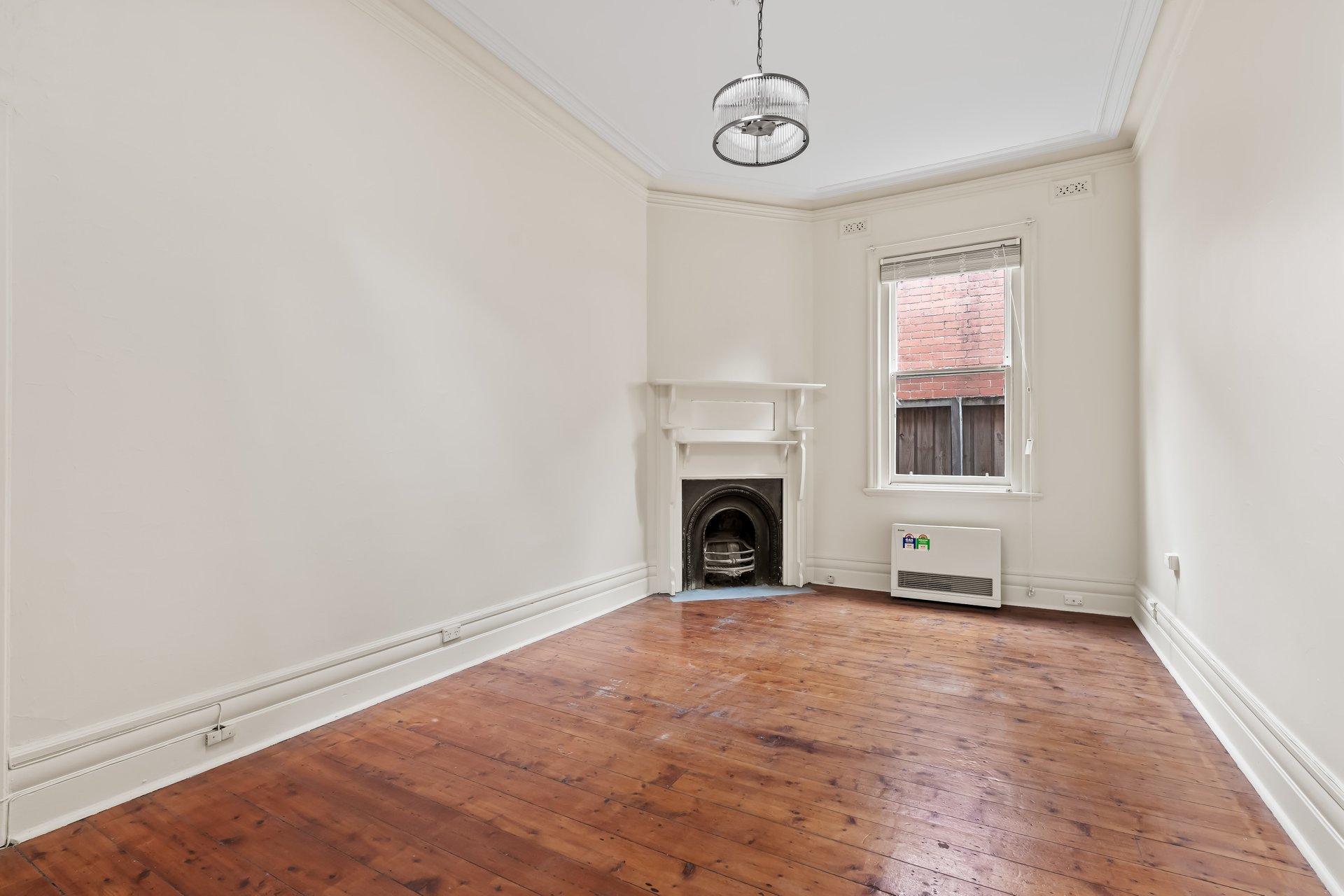 30 Longmore St, St&nbsp;Kilda&nbsp;West image 5