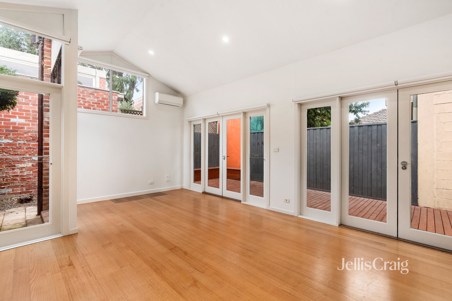 30 Lyndhurst Street, Richmond image 2