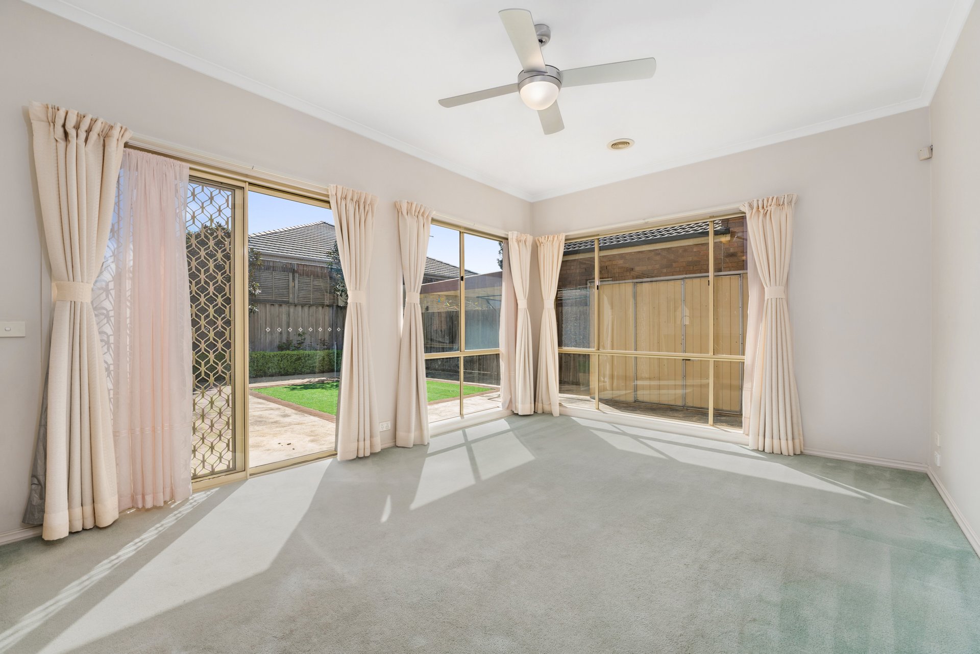 30 Mat Rush Avenue, Bundoora image 4