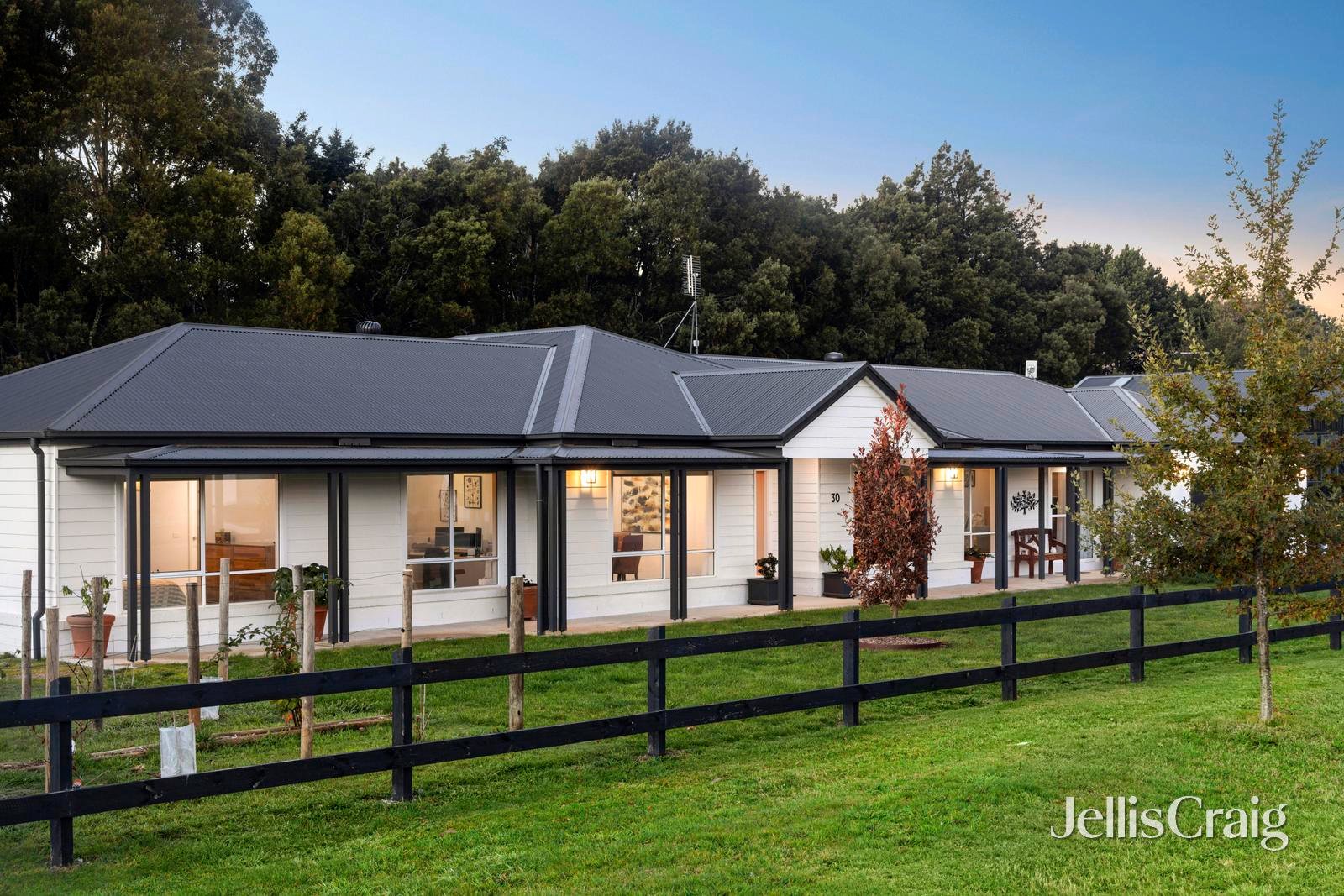 30 McCashney Way, Trentham image 2