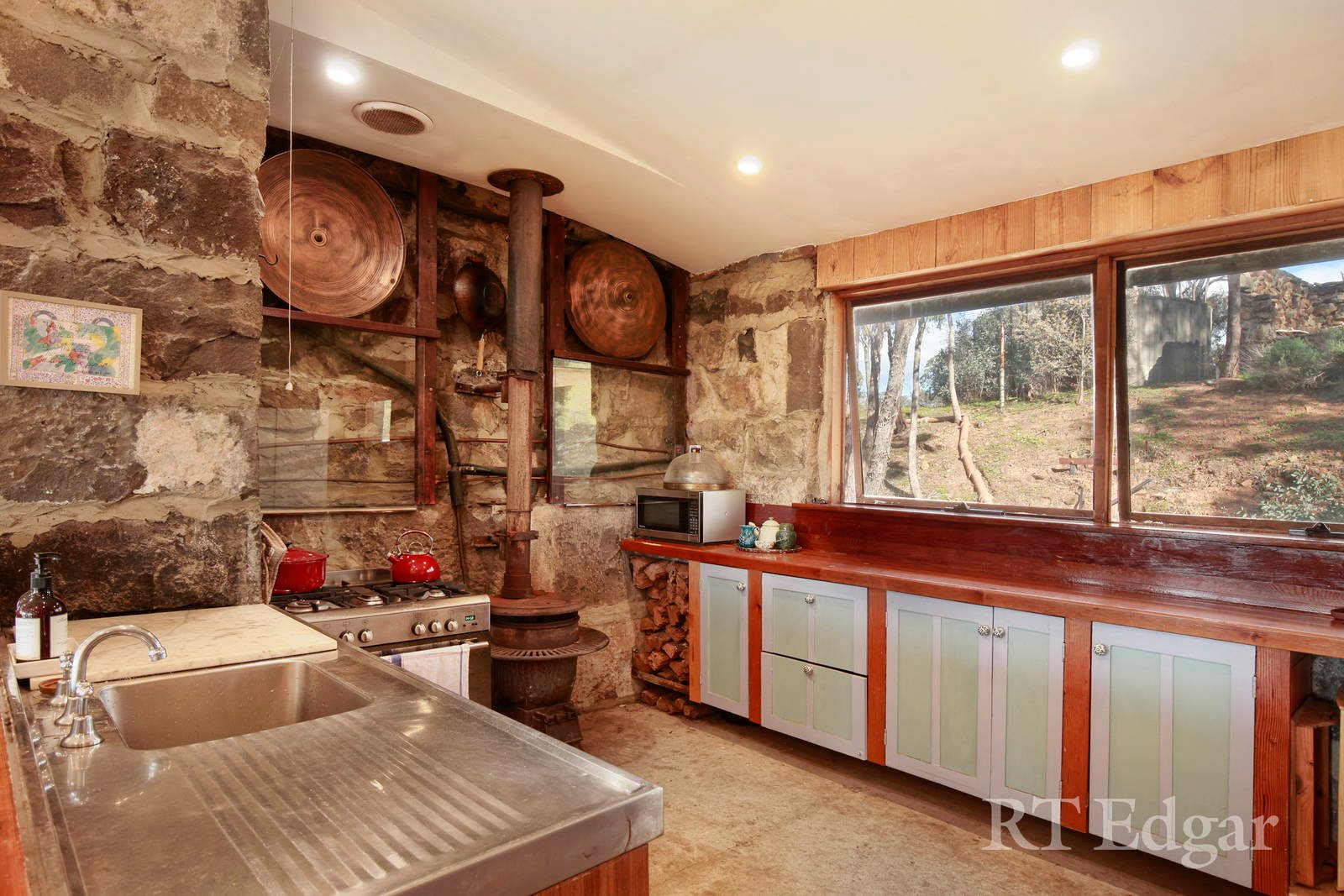 Property Gallery Thumbnail 6