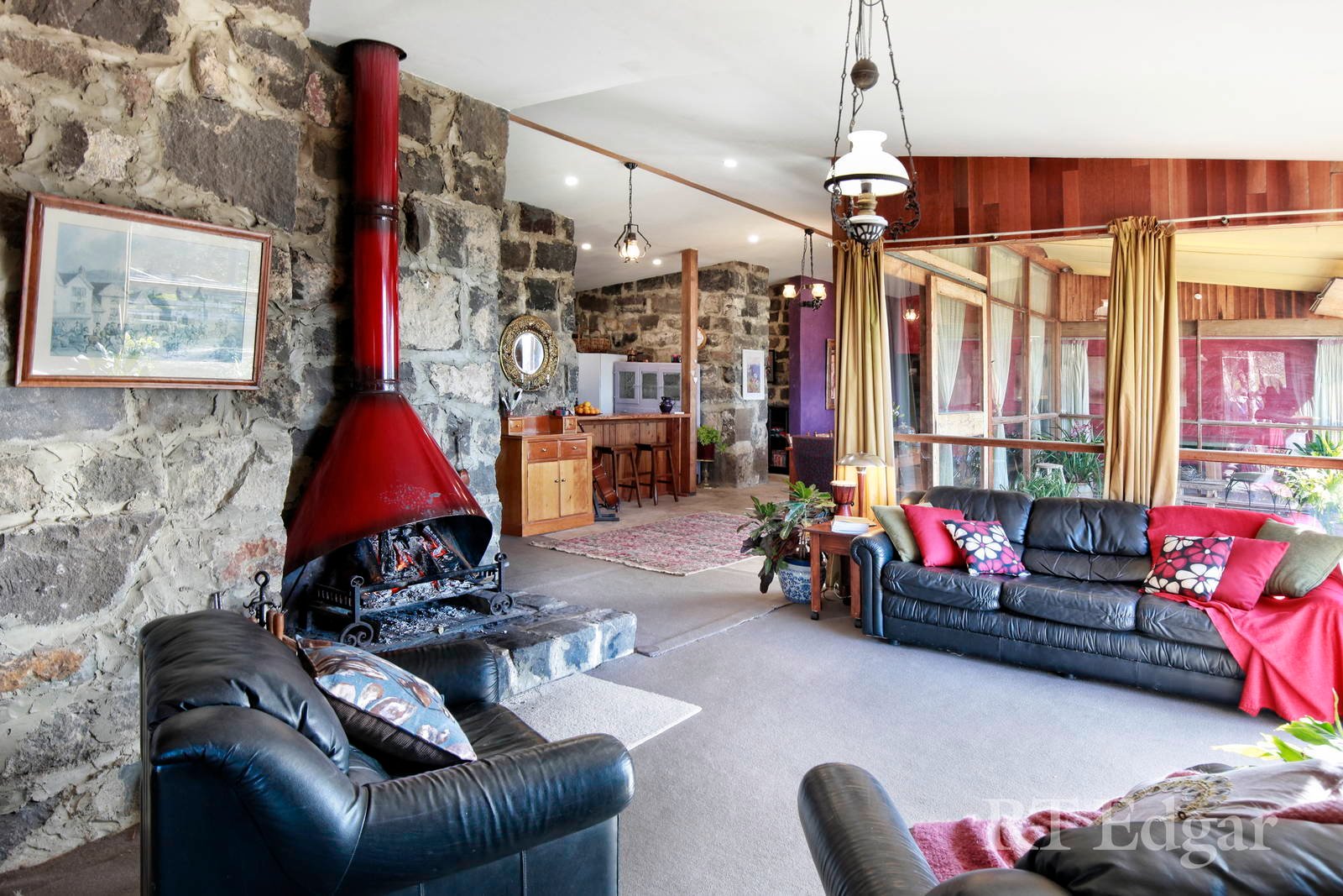 Property Gallery Thumbnail 9