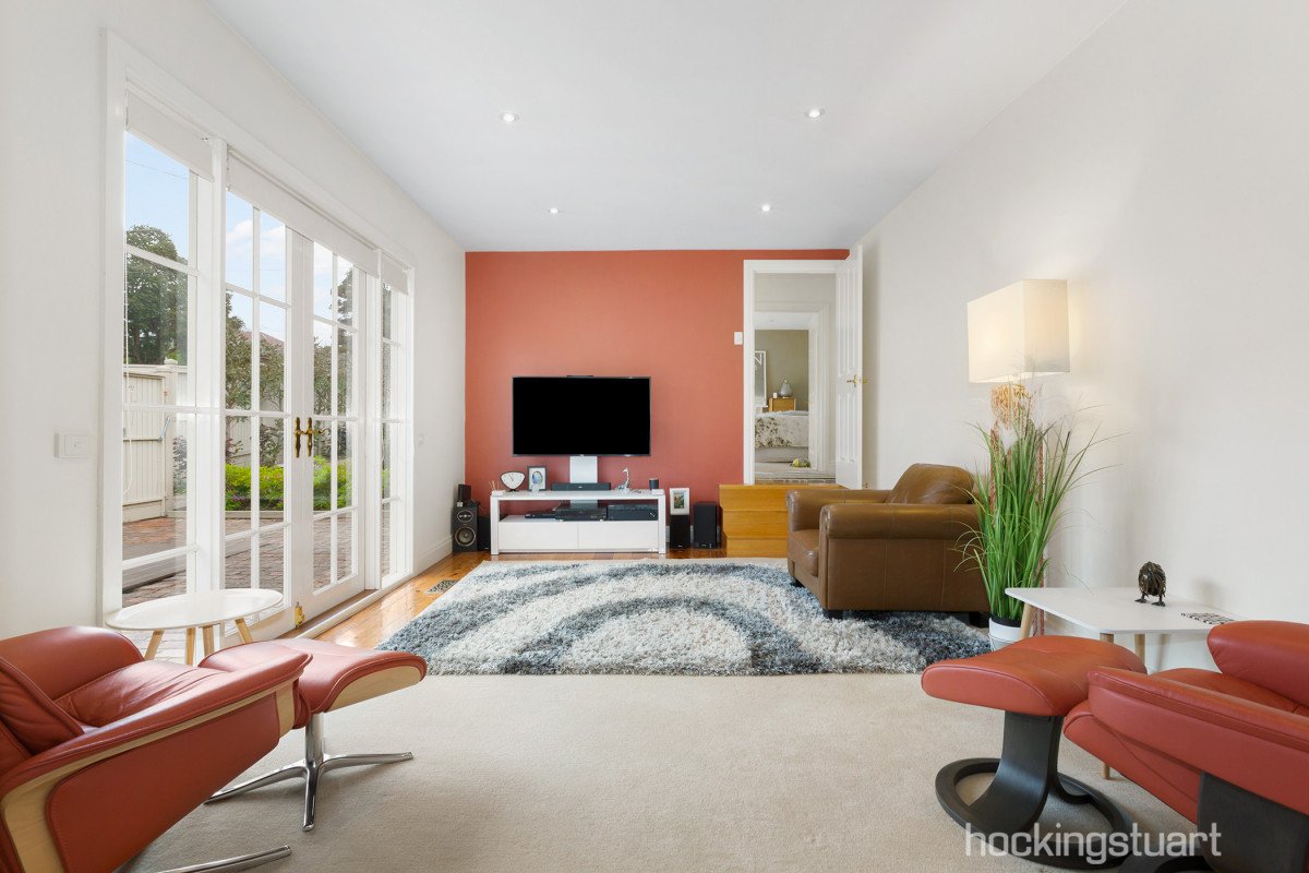 30 Mitchell Road, Mont Albert North image 2