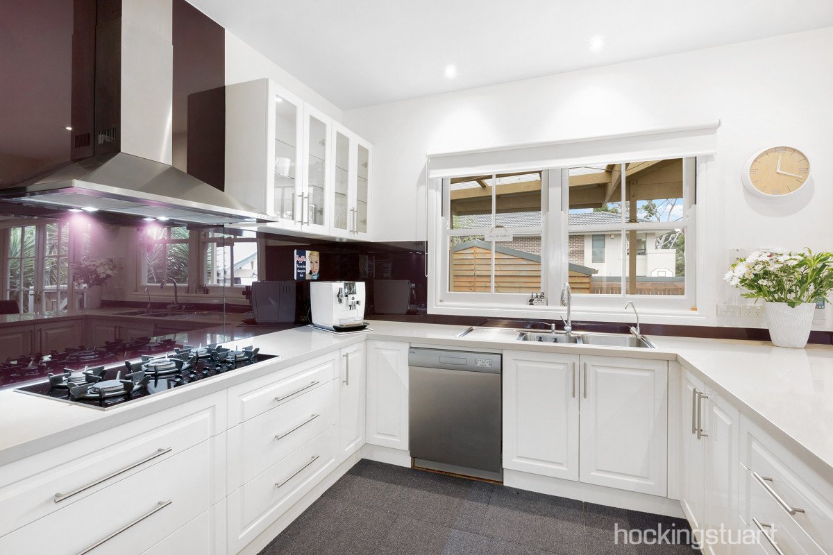 30 Mitchell Road, Mont Albert North image 6