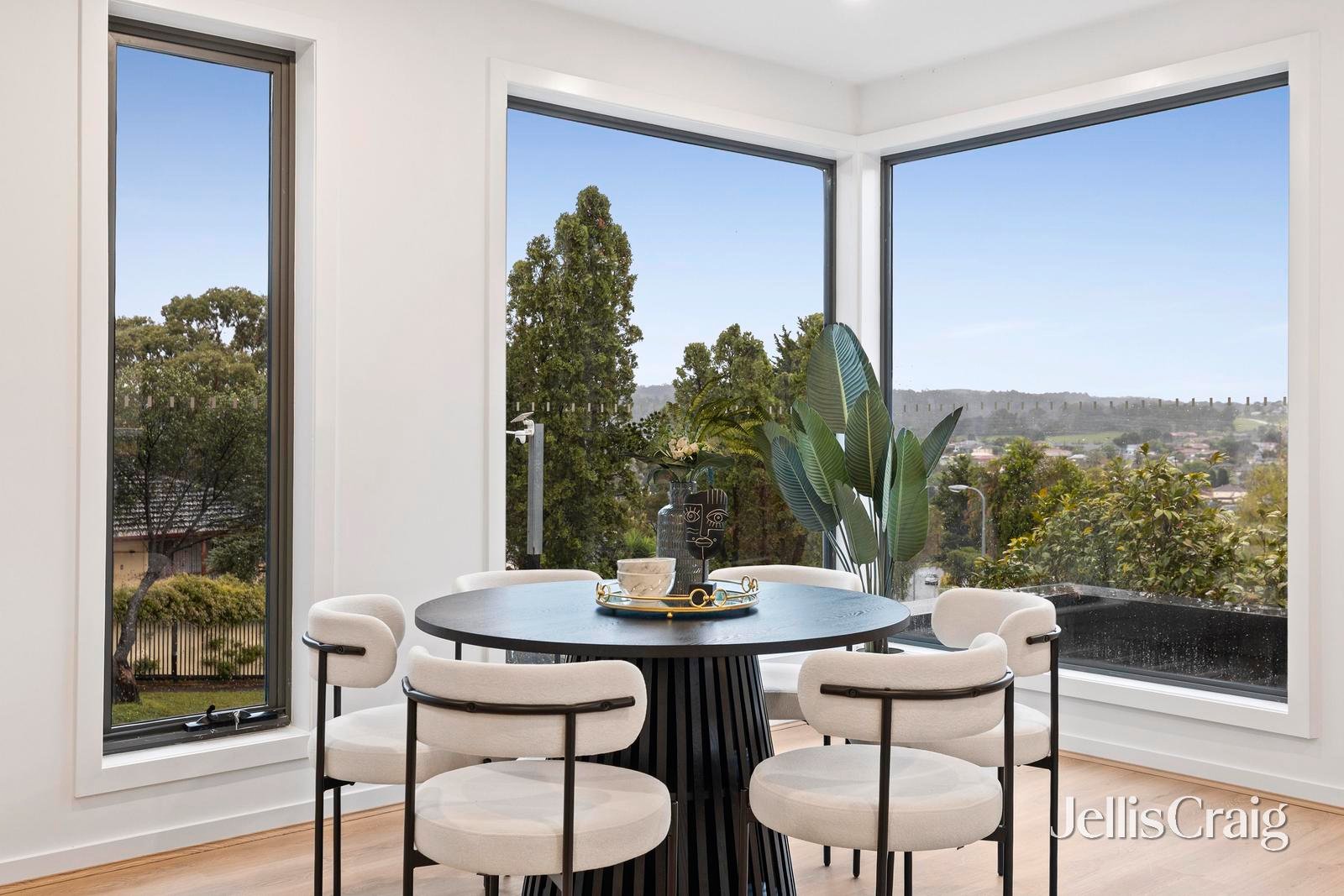 30 Monteith Crescent, Endeavour&nbsp;Hills image 4