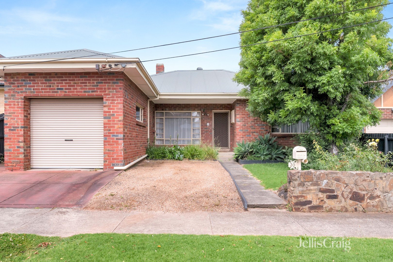 30 Newman Street, Niddrie image 11