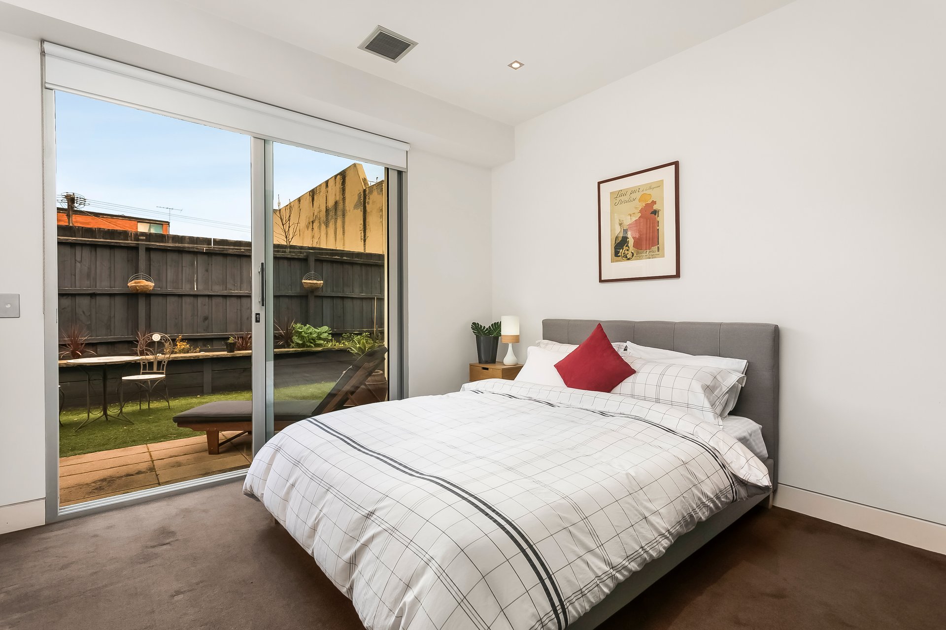 Property Gallery Thumbnail 8