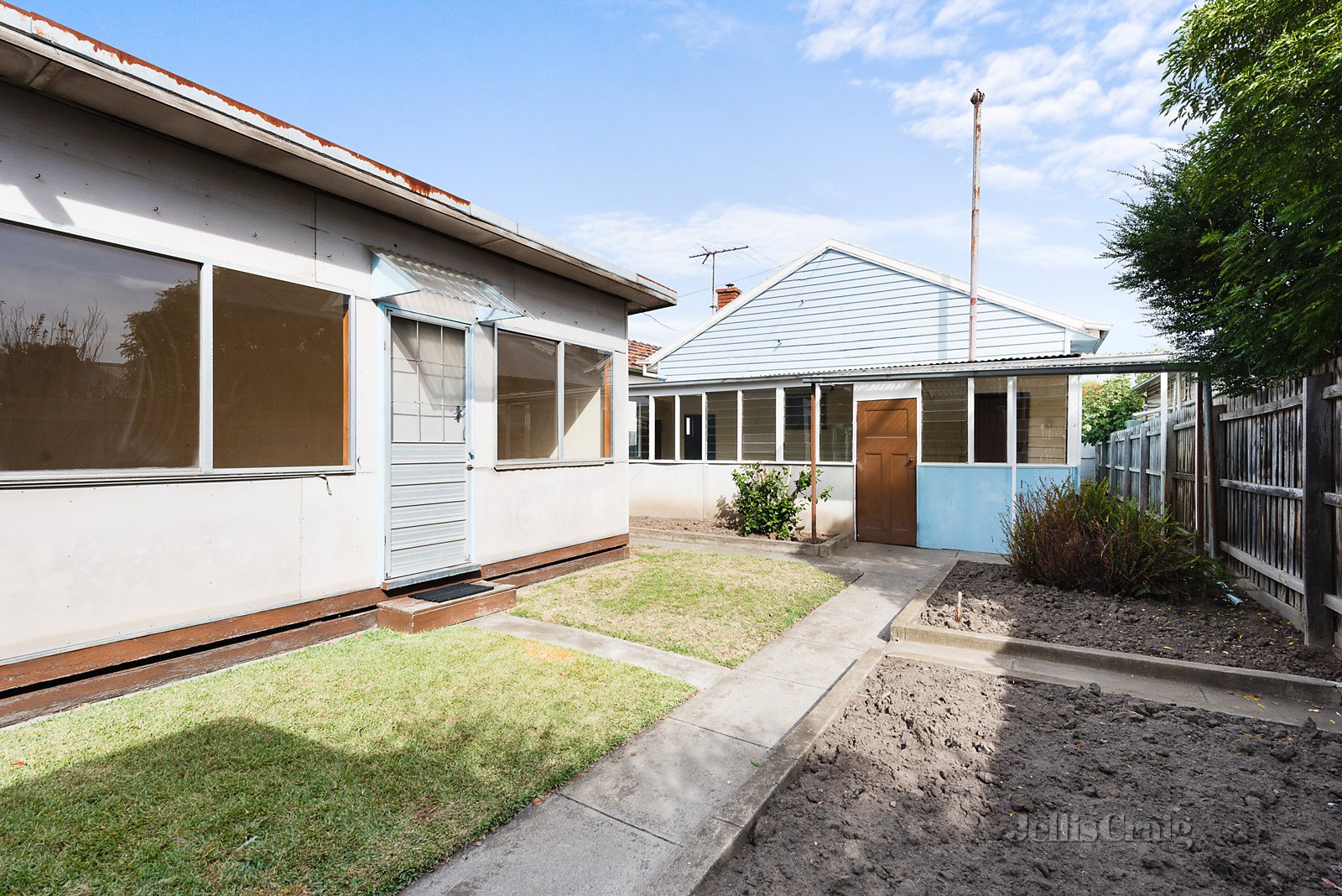 30 Normanby Avenue, Thornbury image 10