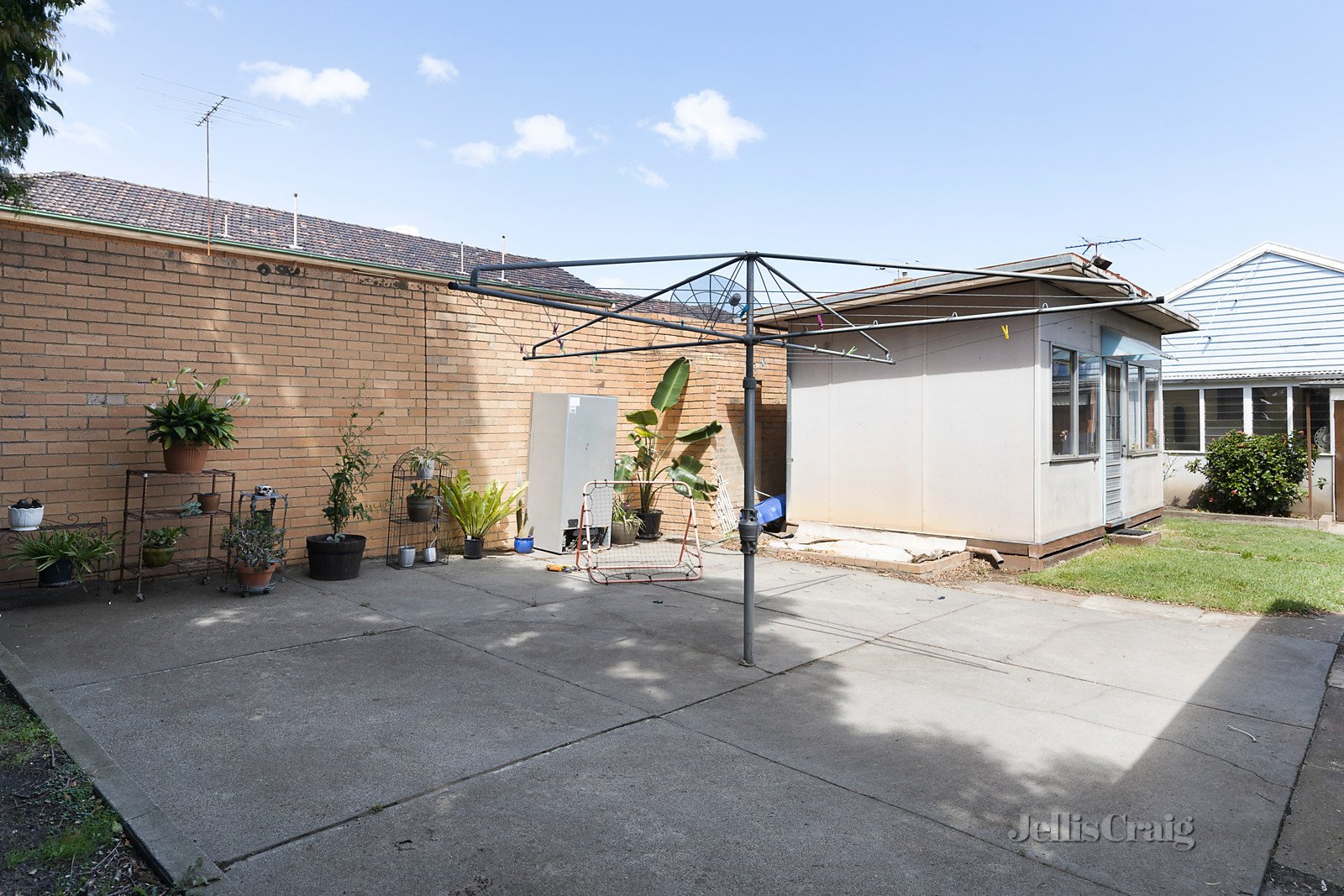 30 Normanby Avenue, Thornbury image 9