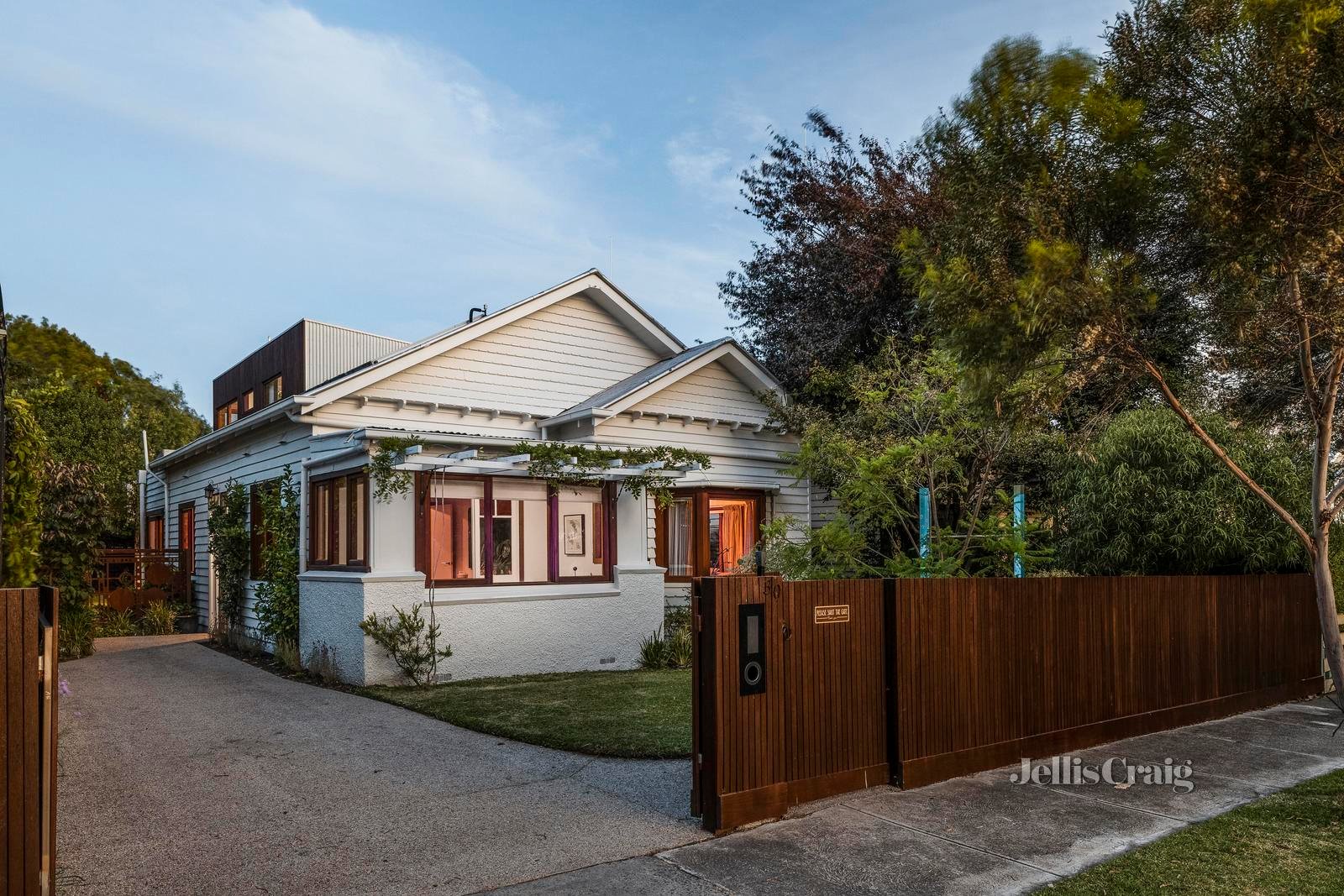 30 Osborne Street, Northcote image 1