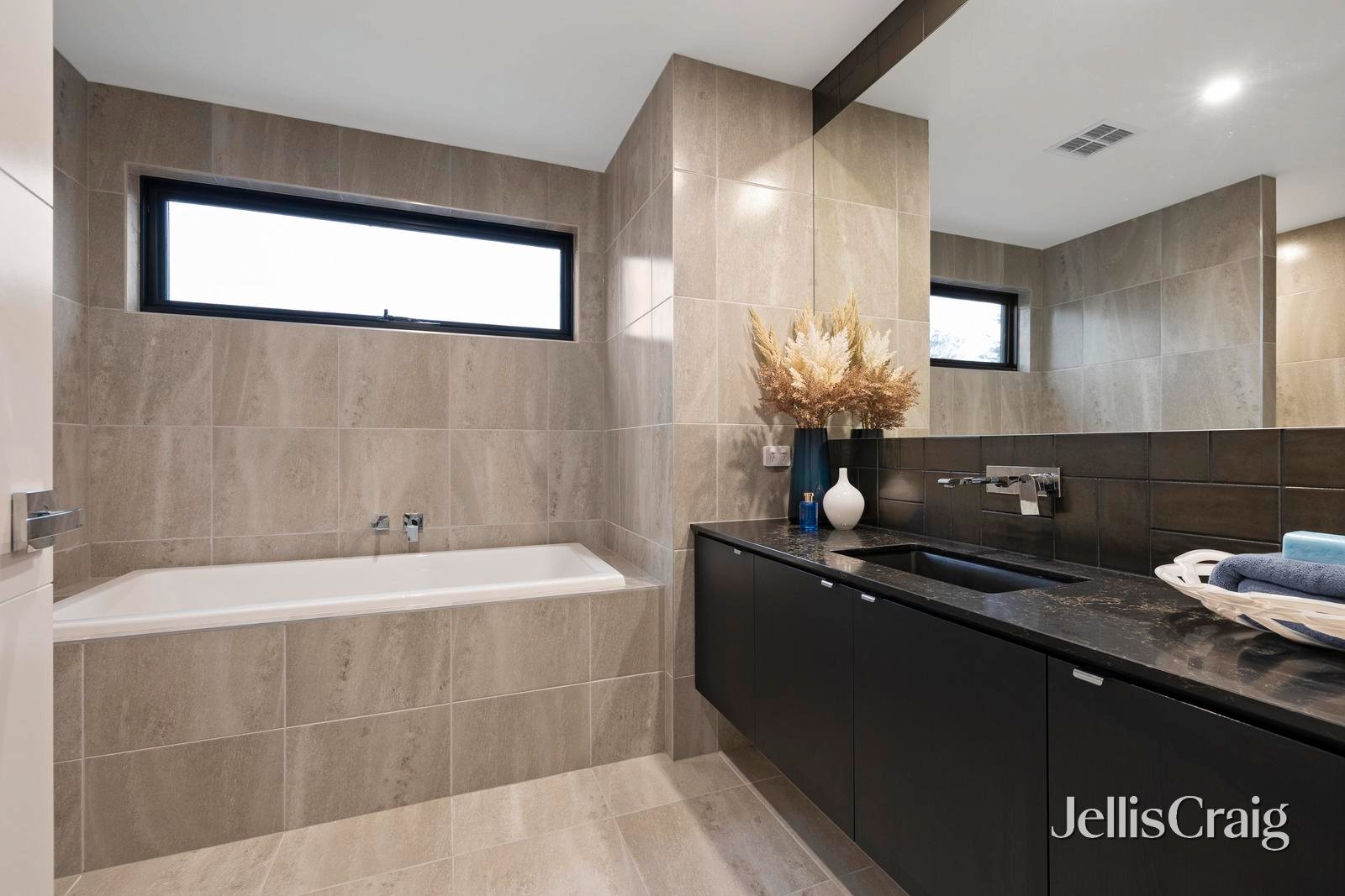 30 Paschal Street, Bentleigh image 12