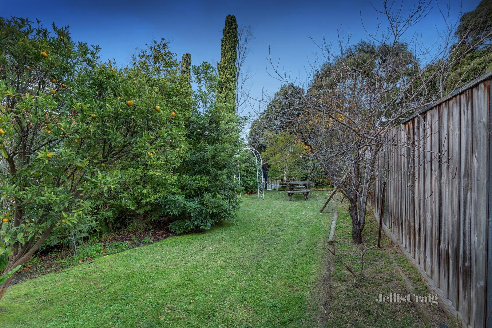 30 Peter Budge Avenue, Templestowe image 12