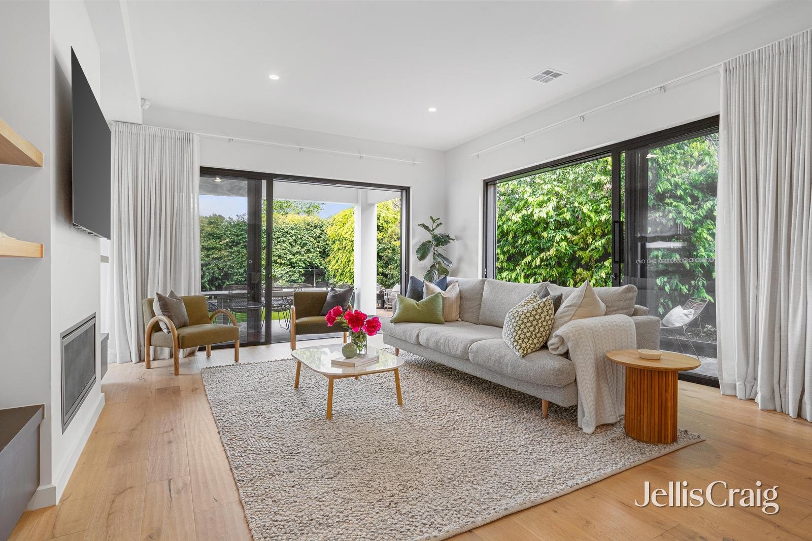 30 Shaftesbury Avenue, Malvern image 5