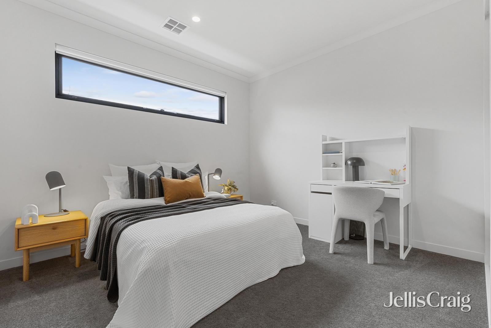 30 Shaftesbury Avenue, Malvern image 11