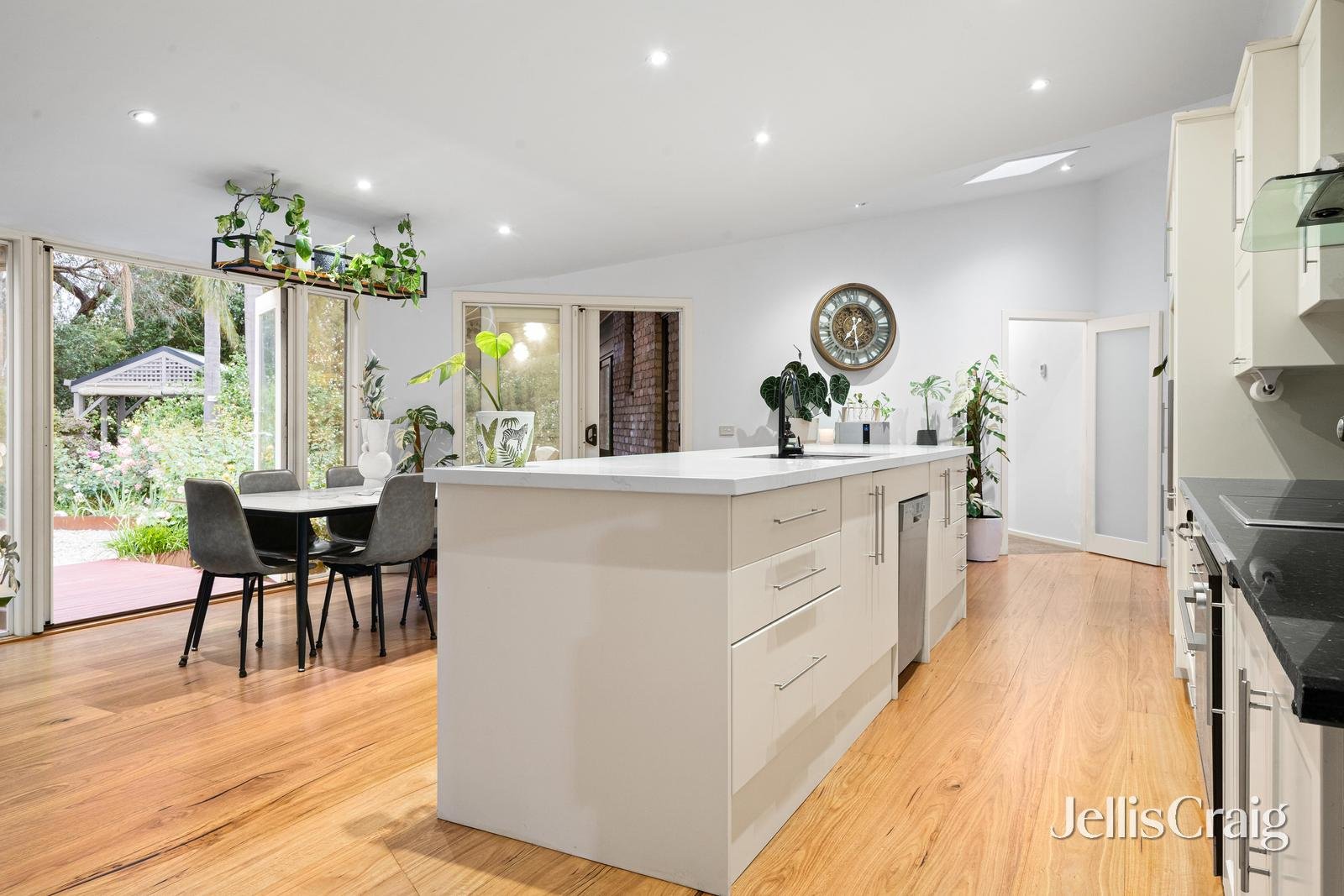 30 Shorts Road, Eltham image 4