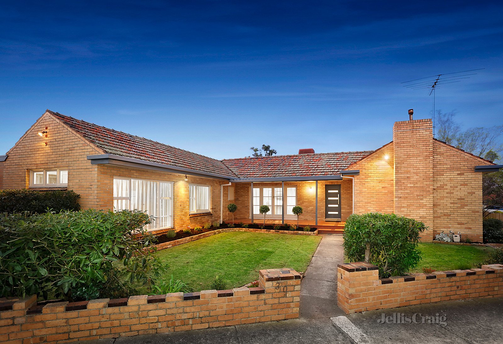 30 Somali Street, Pascoe Vale South image 1