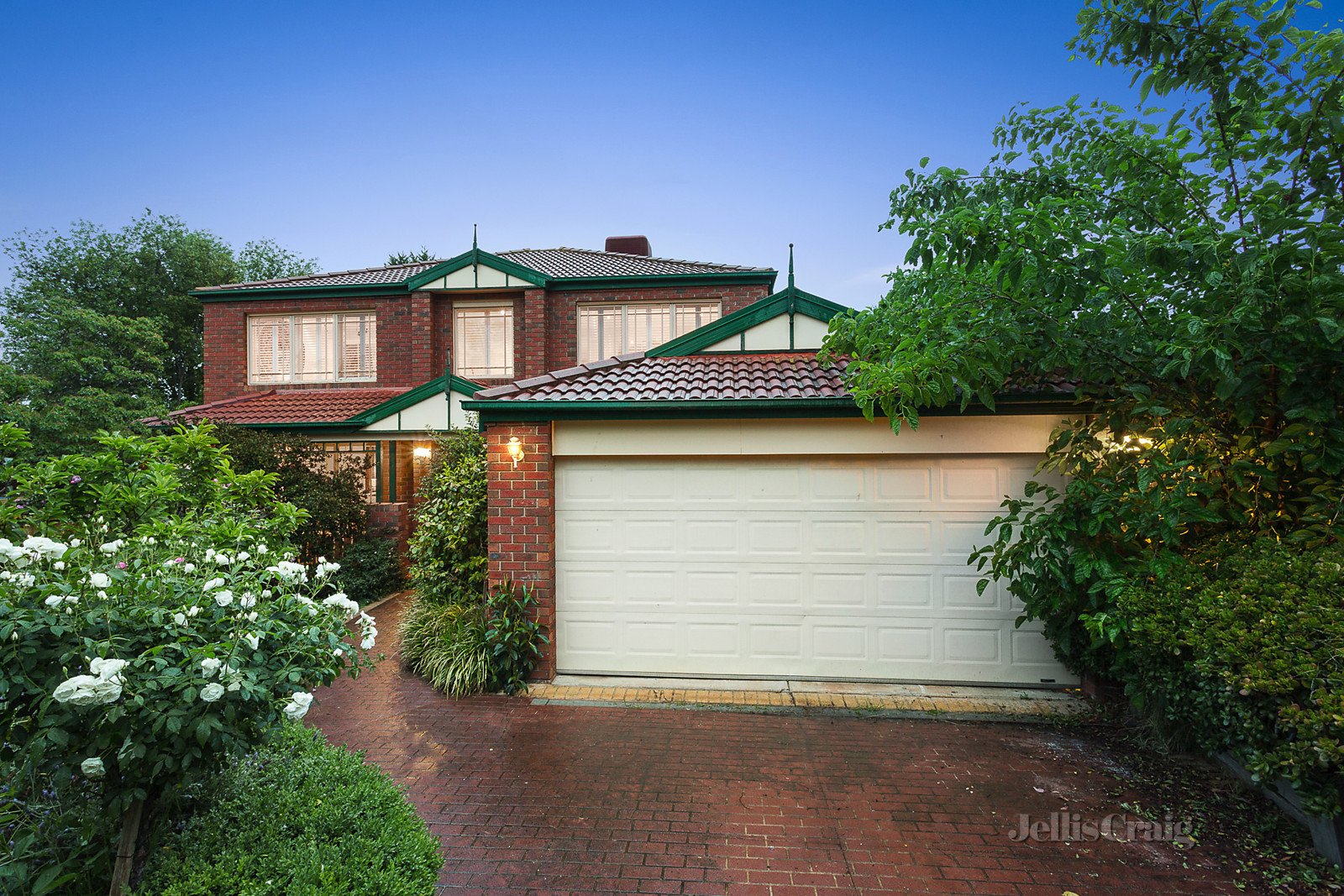 30 St Georges Court, Greensborough image 1