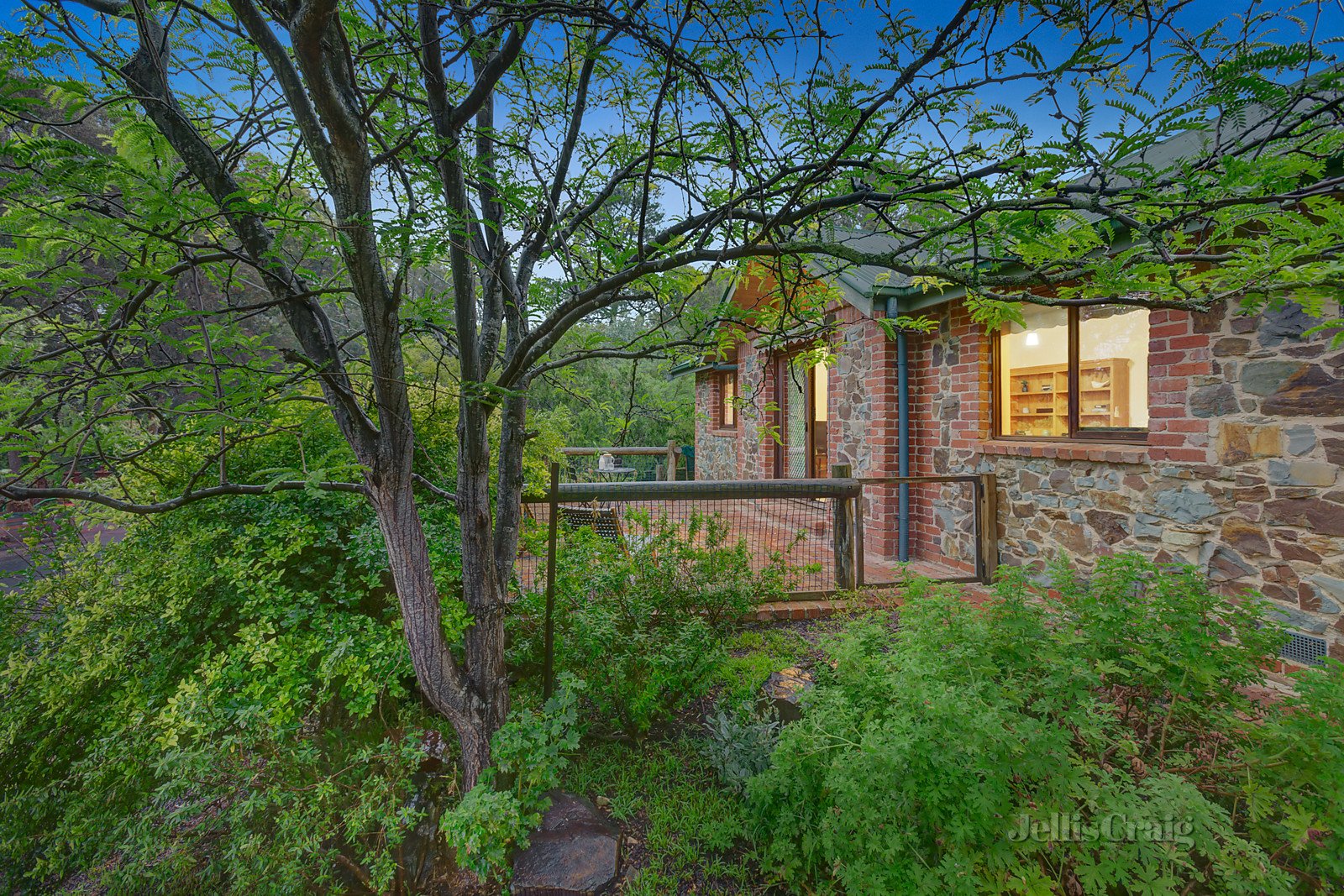 30 Stanhope Street, Eltham image 10