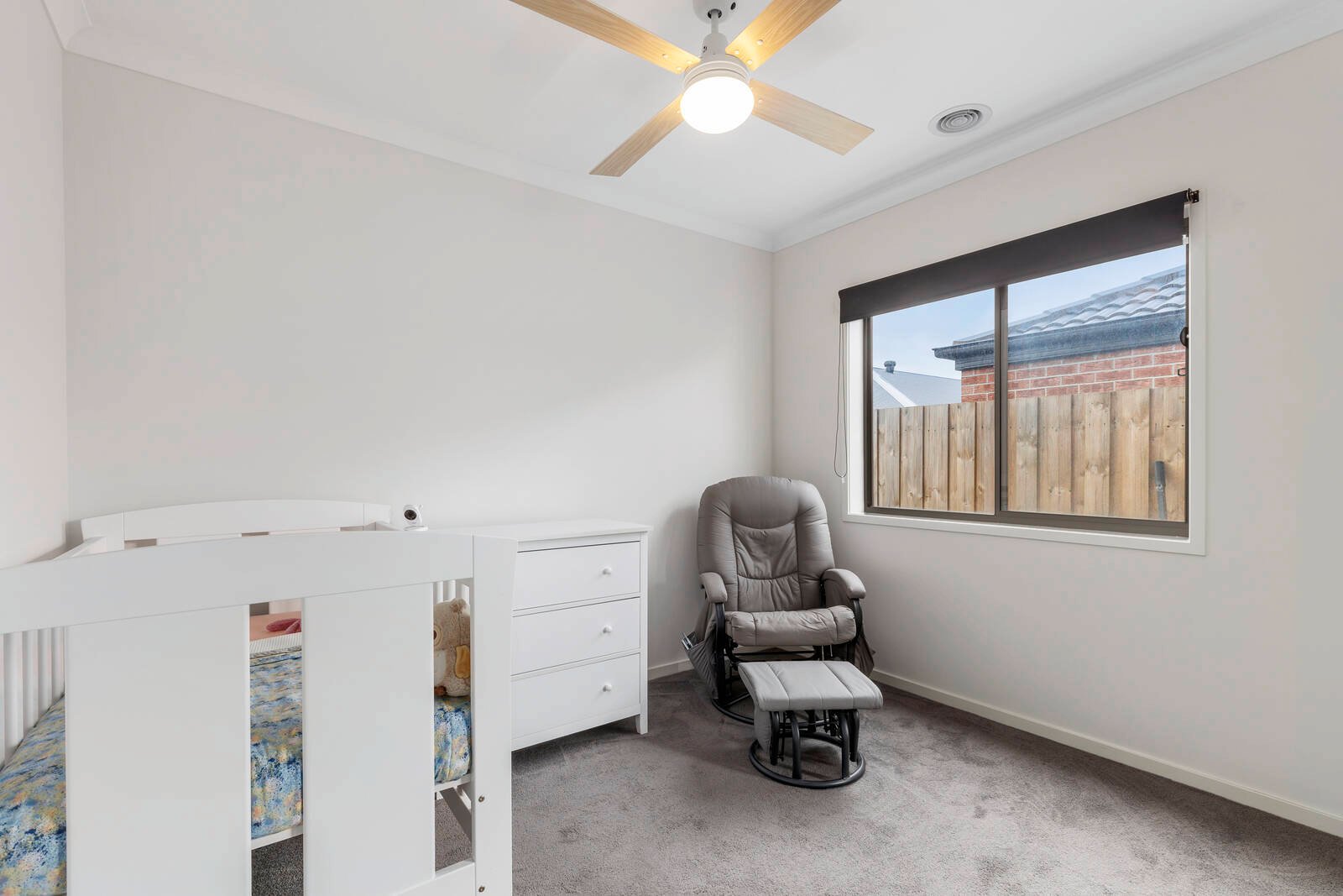Property Gallery Thumbnail 9