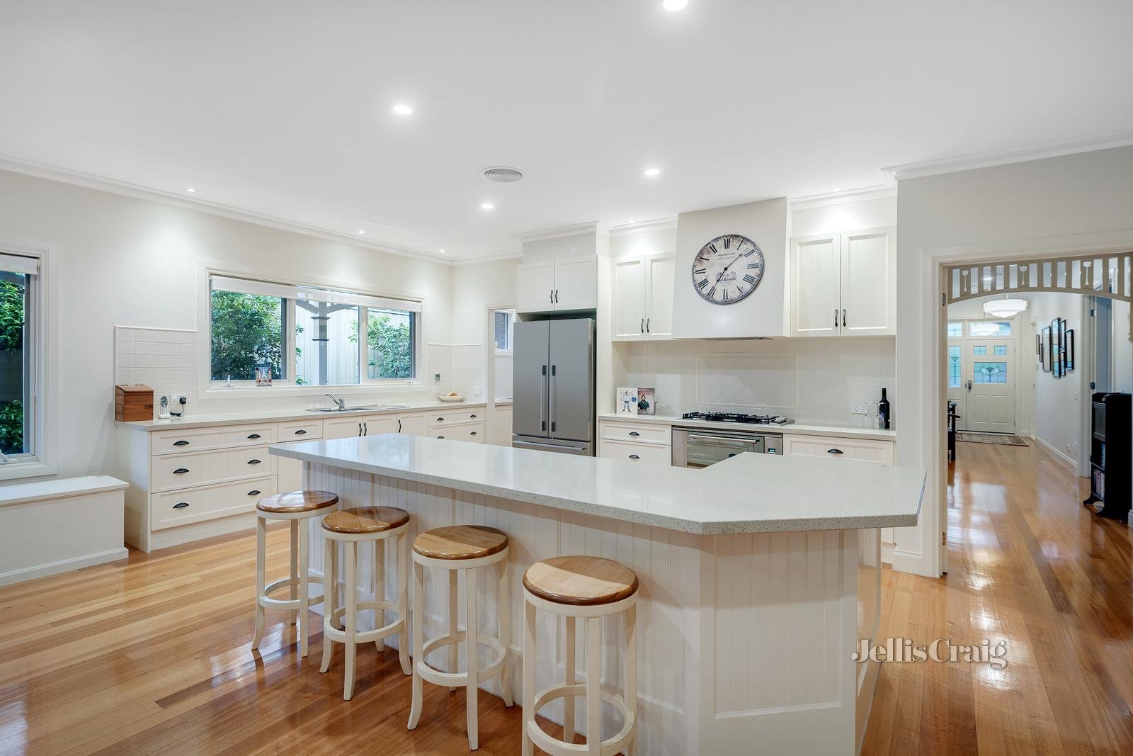 30 Suffolk Road, Surrey Hills image 6