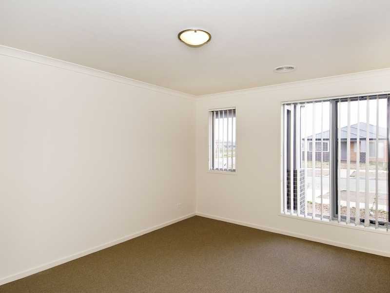 30 Sugargum Drive, Waurn Ponds image 5
