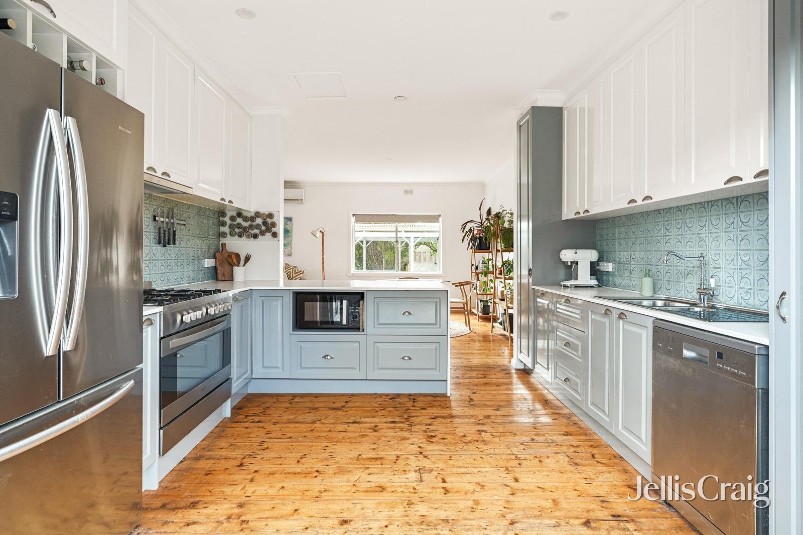 30 Swan Walk, Chelsea image 4