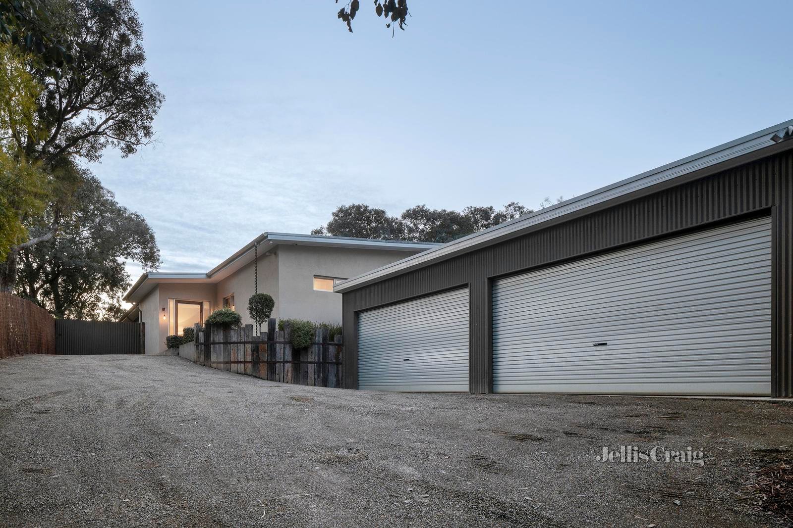 30 The Boulevard, North Warrandyte image 1