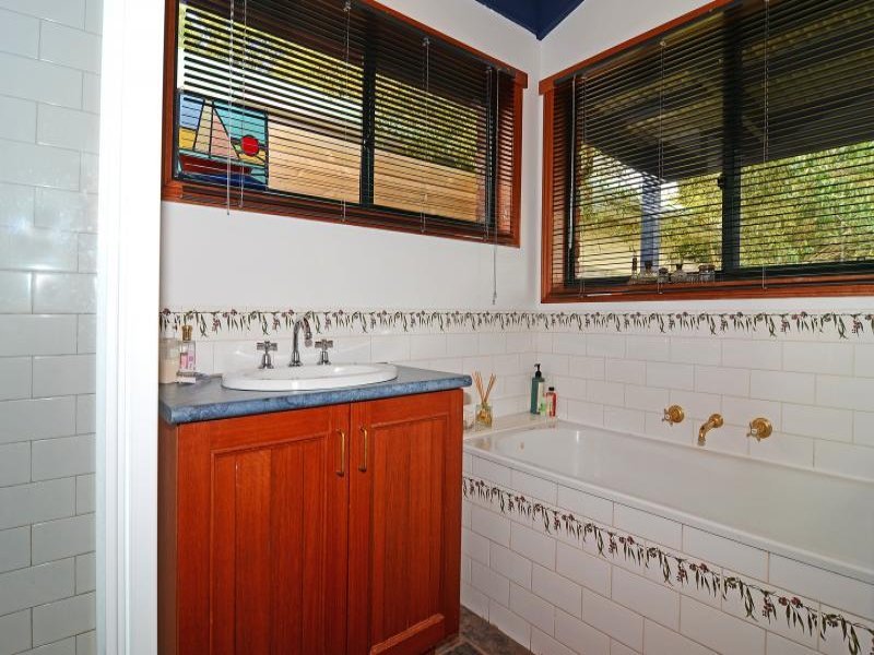 30 Wattletree Drive, Mount Helen image 12