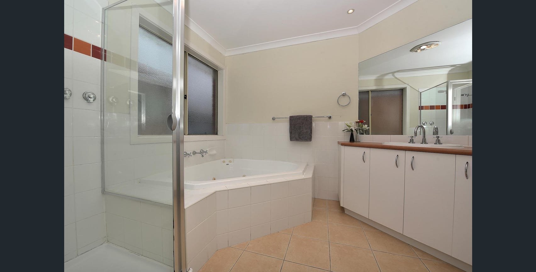 30 Whitecliffe Drive, Rowville image 5