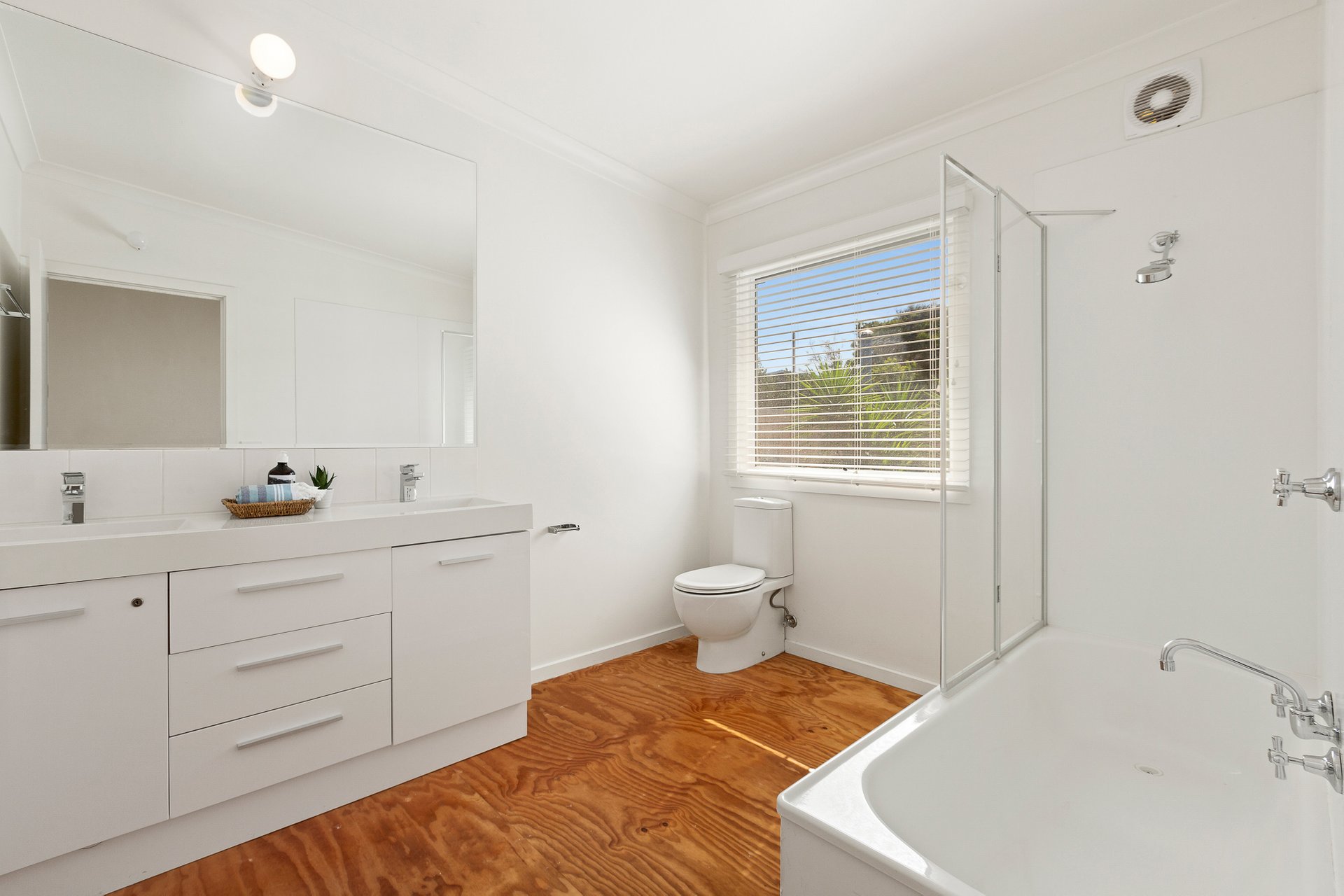 Property Gallery Thumbnail 10