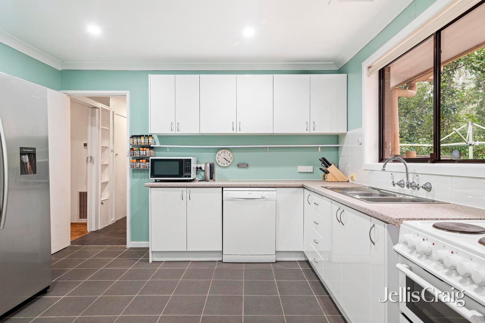 30 Williams Road, Mooroolbark image 2