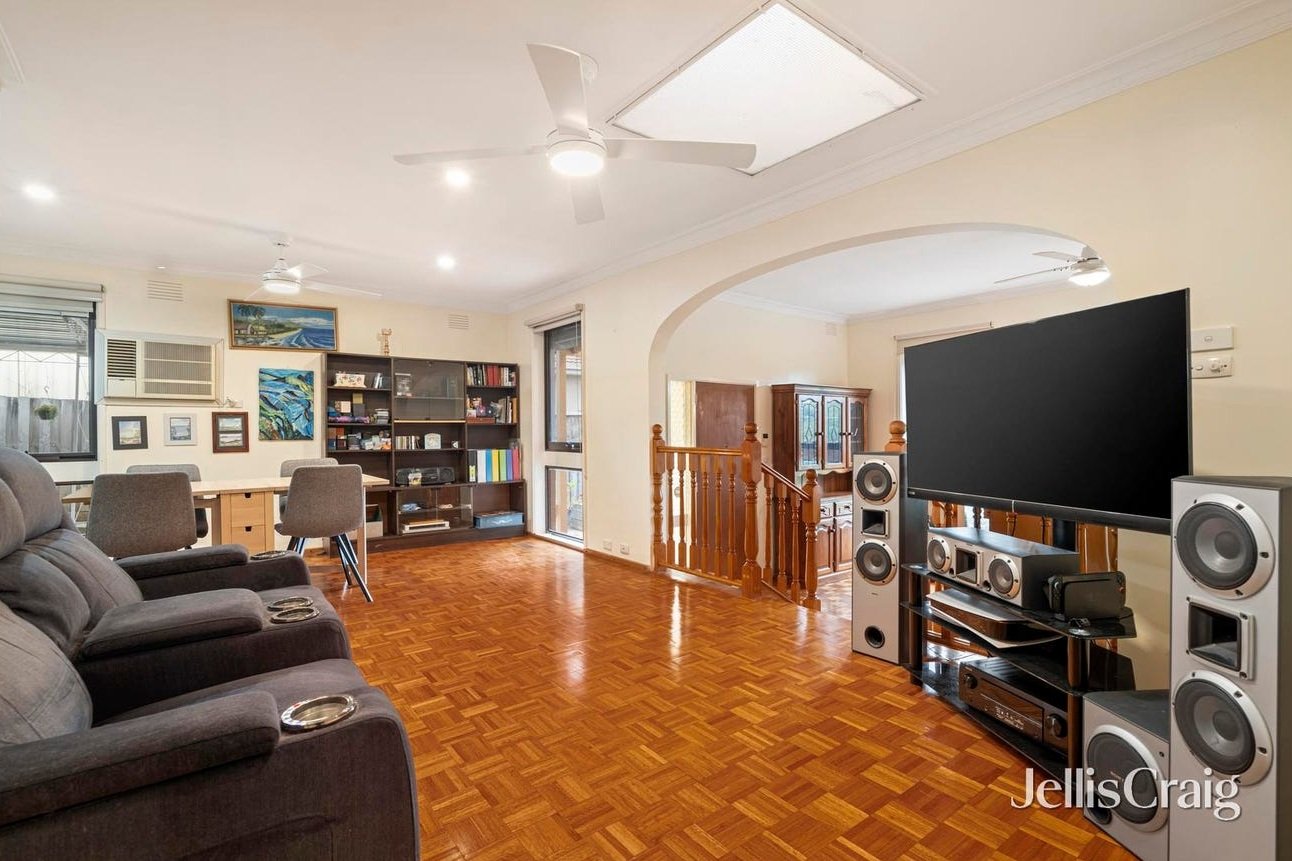 30 Williams Road, Mooroolbark image 3