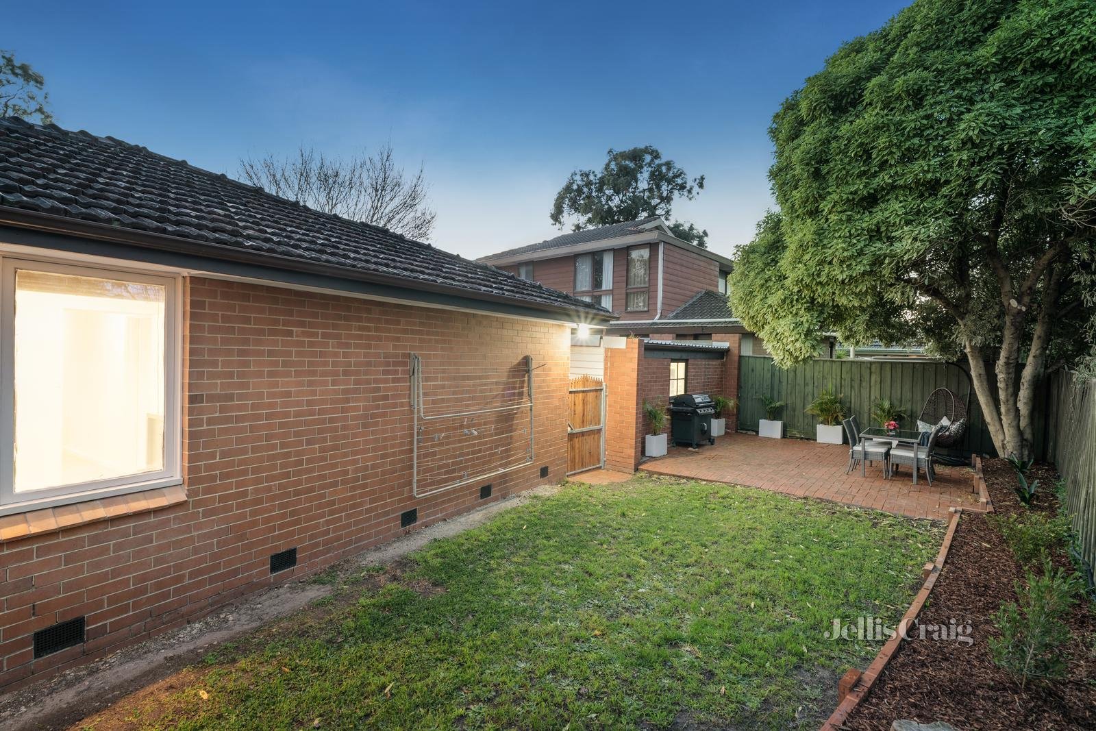 30 Worthing Avenue, Burwood East image 11