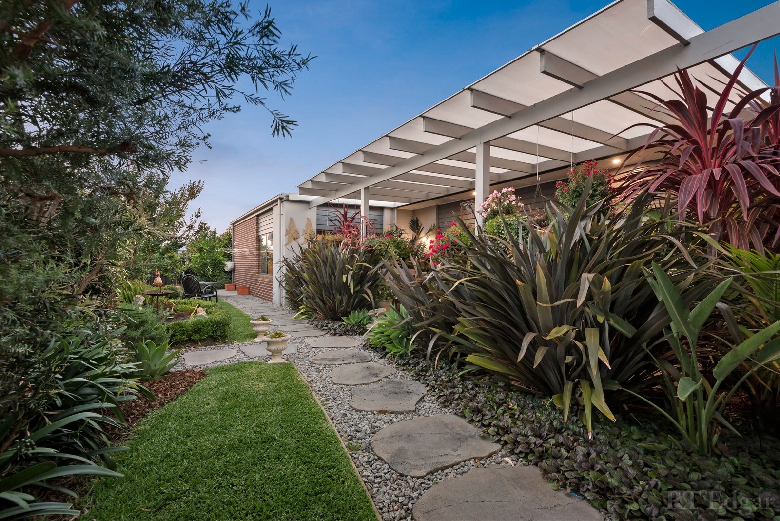 Property Gallery Thumbnail 11
