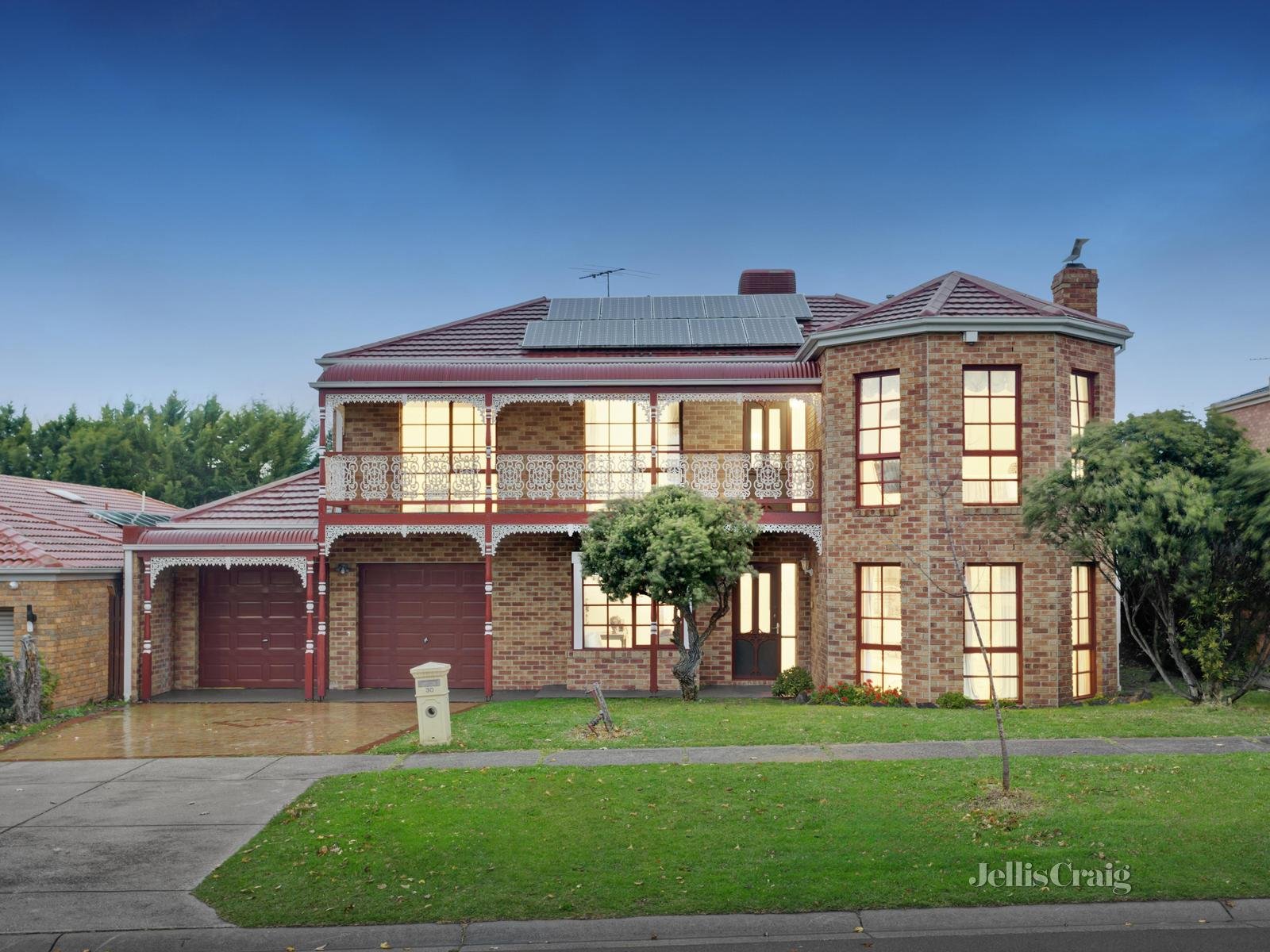 30 Yarra Valley Boulevard, Bulleen image 1