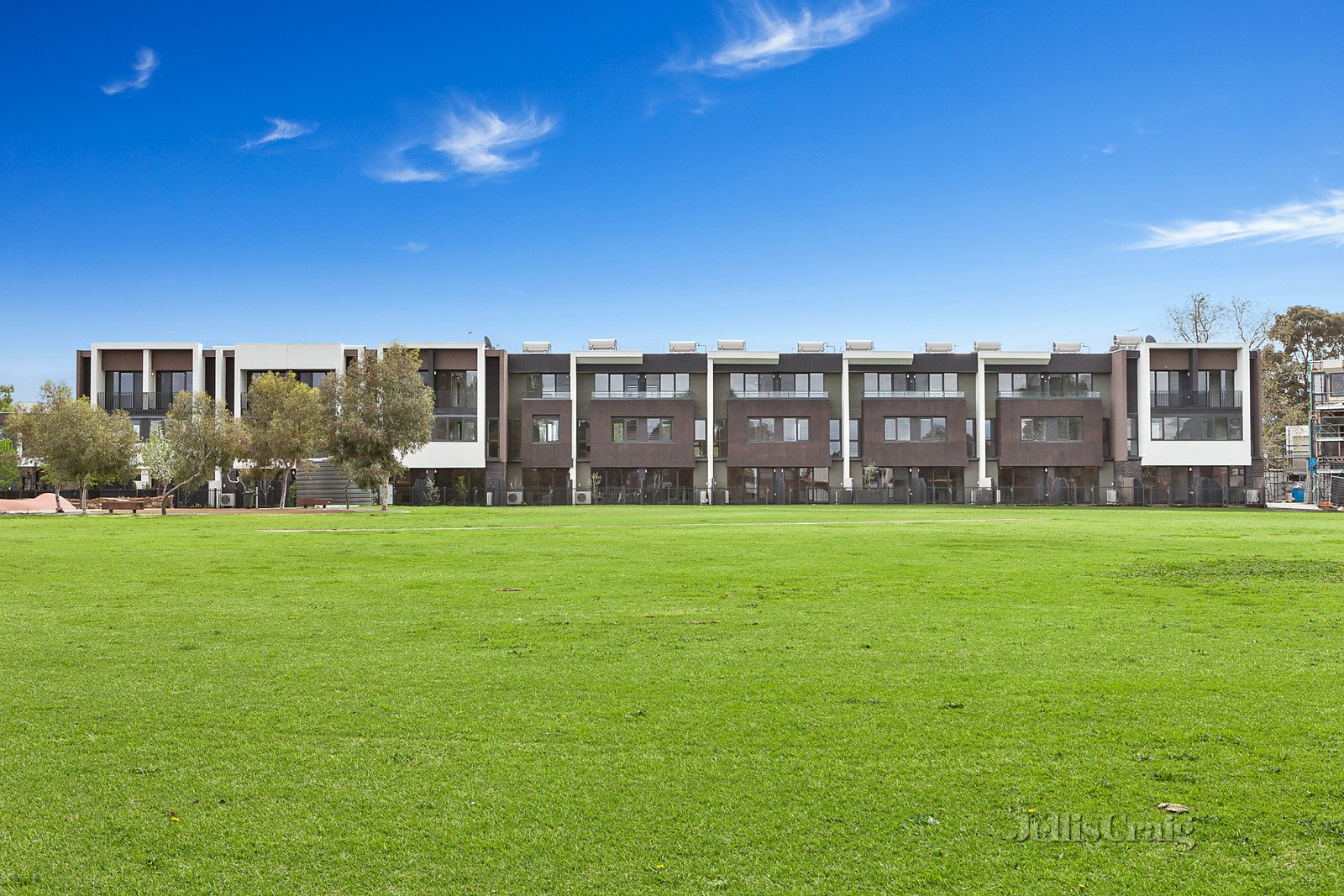 30 Zenith Rise, Bundoora image 9