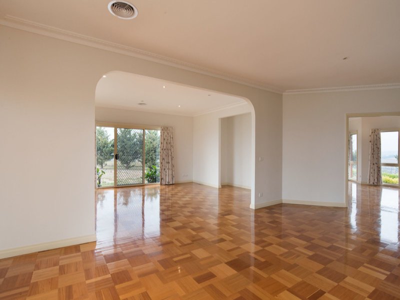 300 Edward Road, Chirnside Park image 5