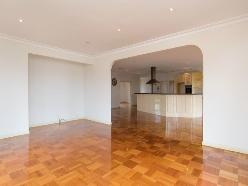 300 Edward Road, Chirnside Park image 6