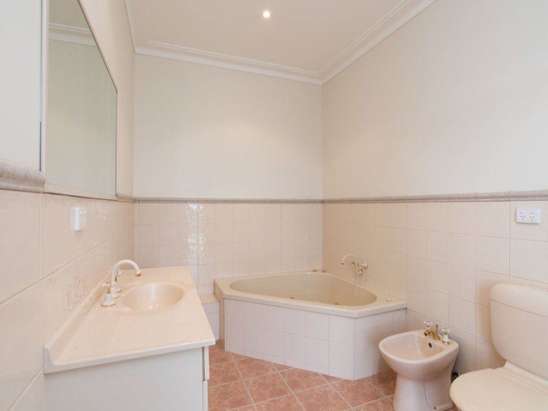 300 Edward Road, Chirnside Park image 13