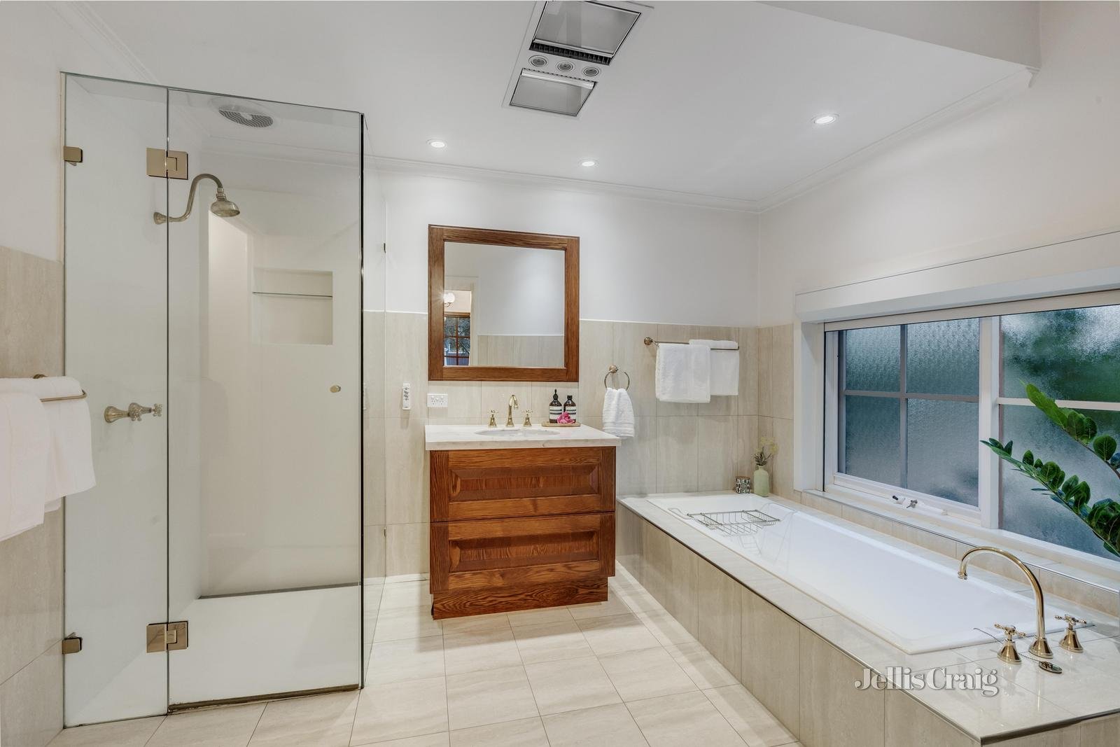 301 Union Road, Balwyn image 6