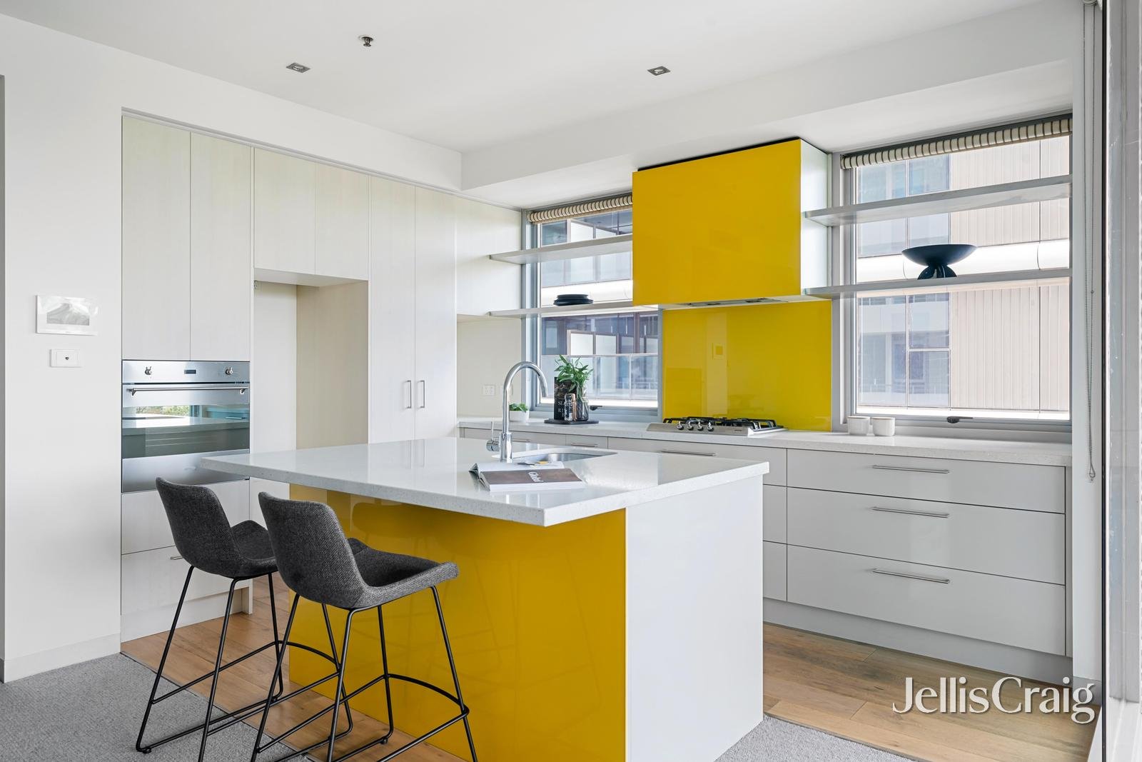 301/1 Roy Street, Melbourne image 5