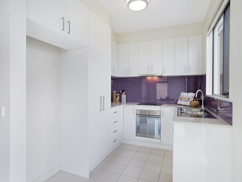 301/1136 Whitehorse Road, Box Hill image 5