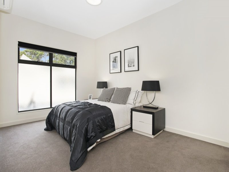 301/1136 Whitehorse Road, Box Hill image 6